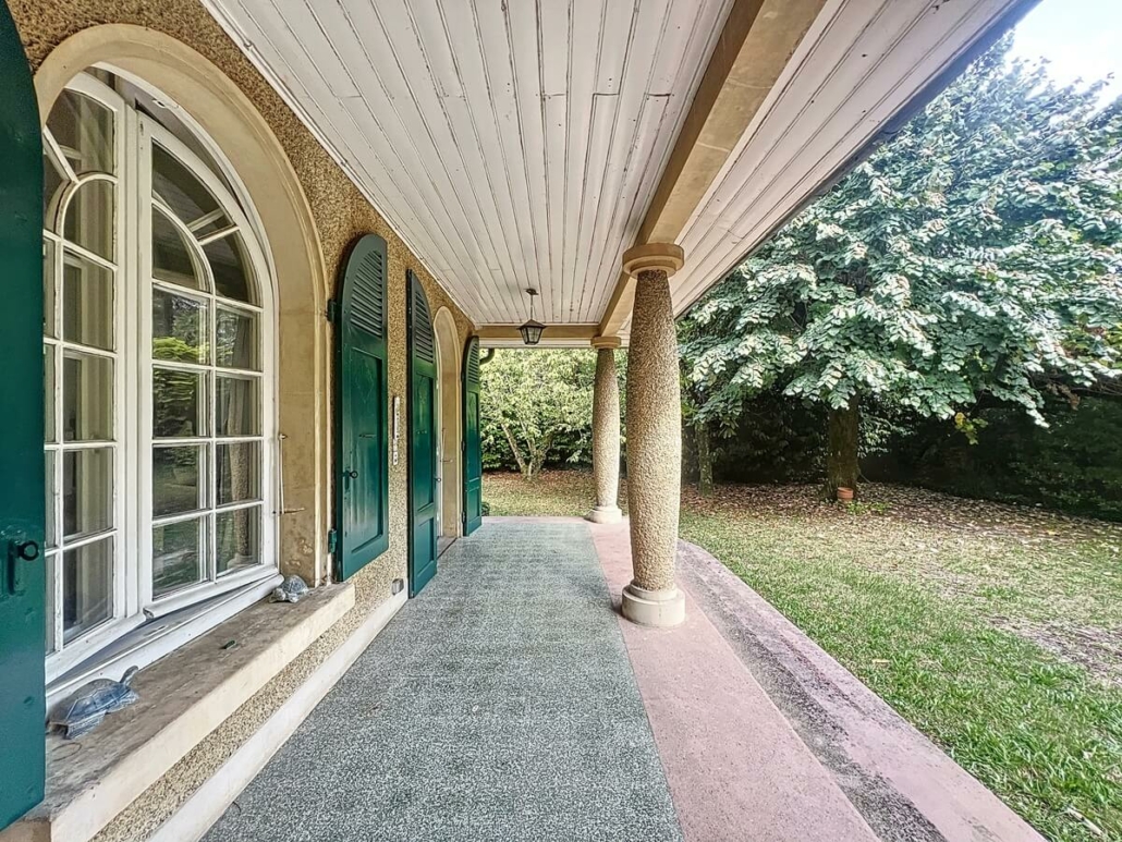 Aix les Bains – Maison de caractère au charme certain avec jolie terrain