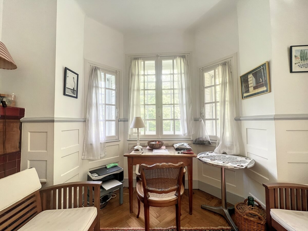 Aix les Bains – Maison de caractère au charme certain avec jolie terrain
