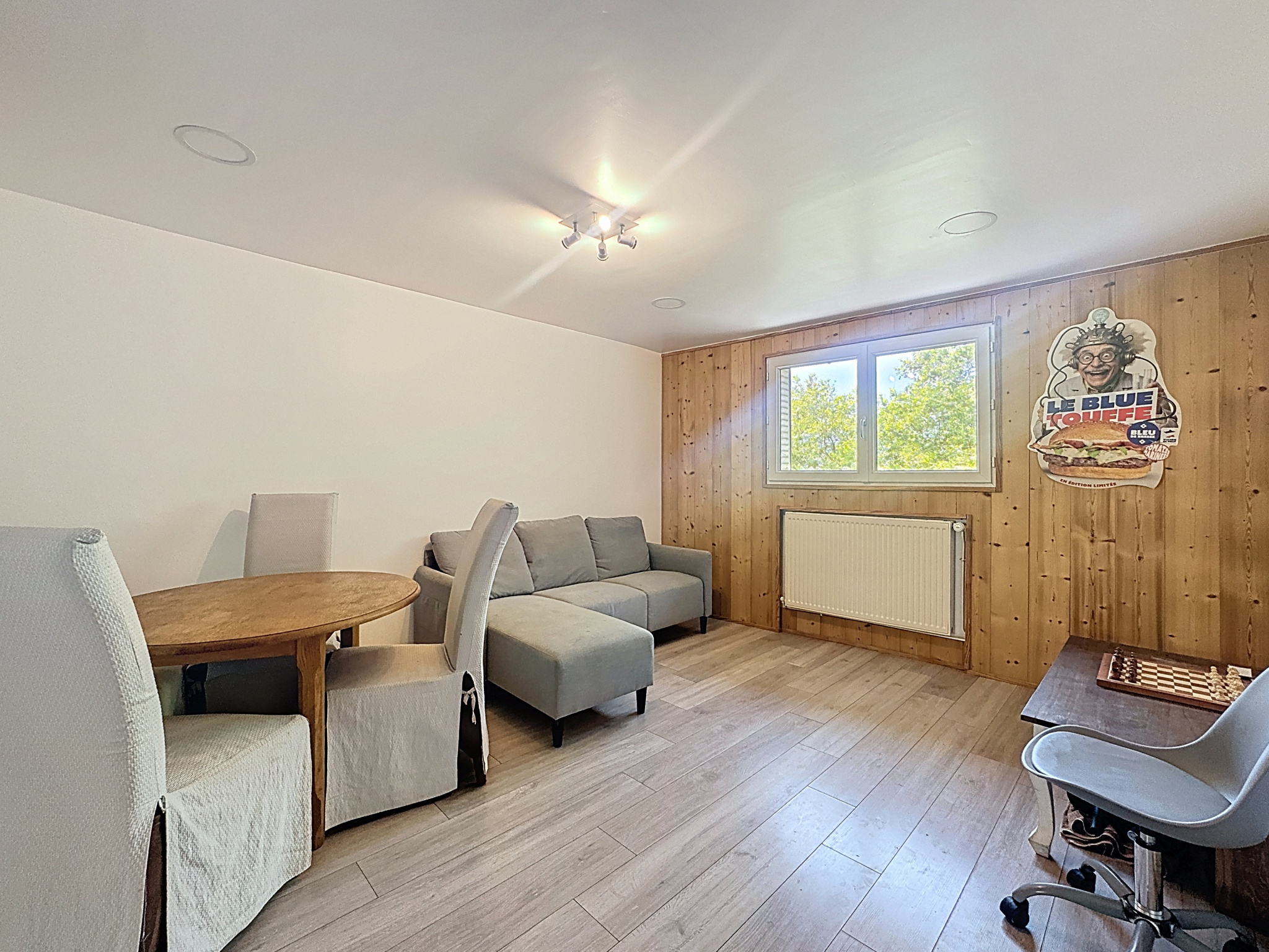 photo_4ab6abdc66879ee83a9c7b69fbd42955