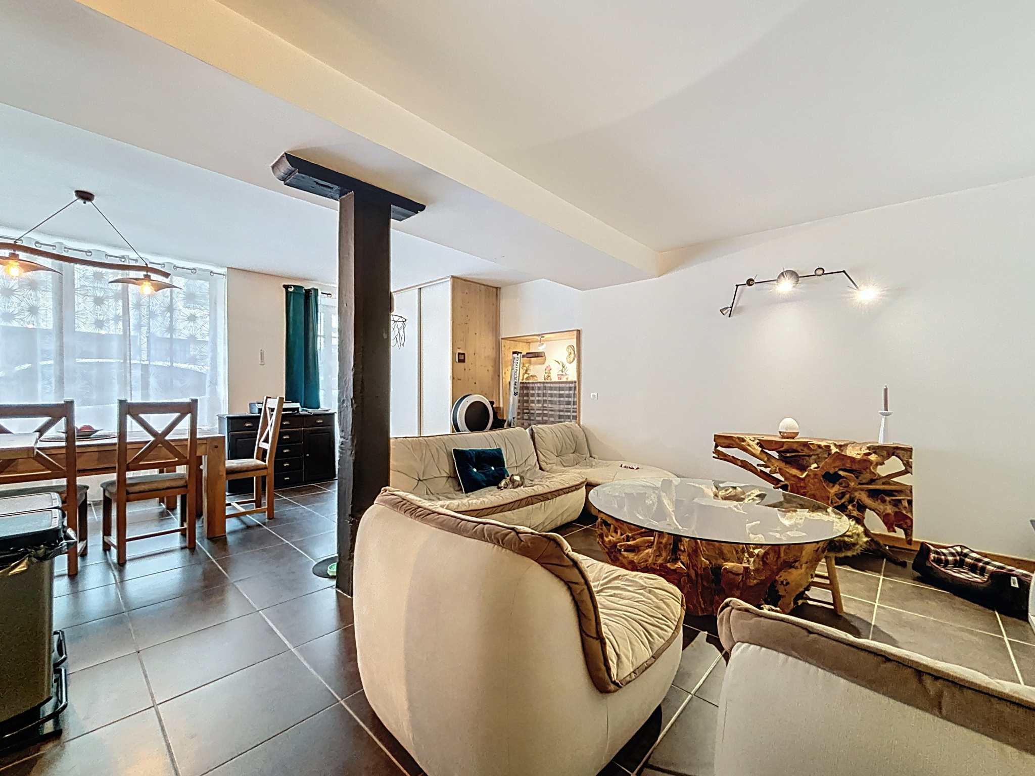 photo_49f617bd45b2720f21c6f56a94742ca2