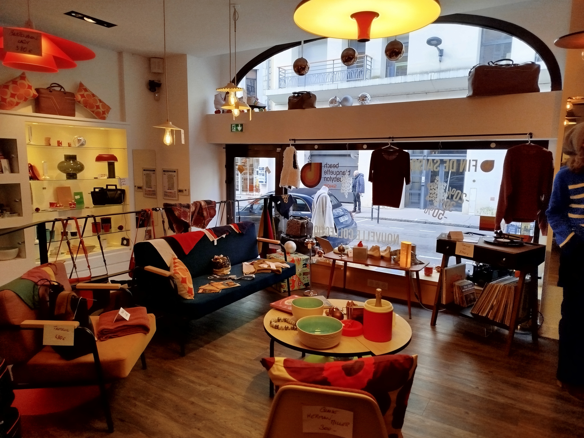 photo_61f9655f94eb952f9771501516ac6d37