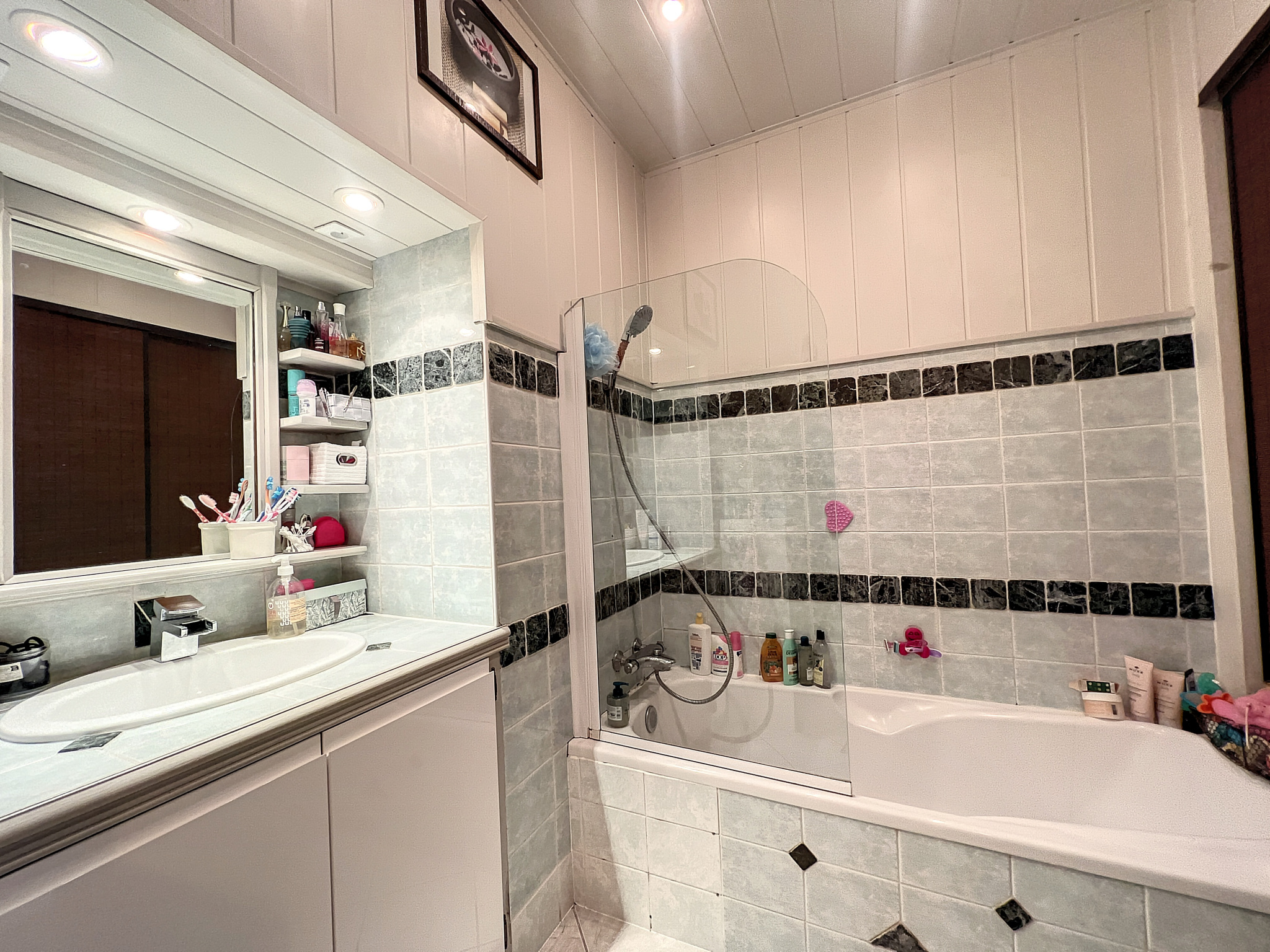 photo_a807c1b79a731f3168affeafdc5f2d78