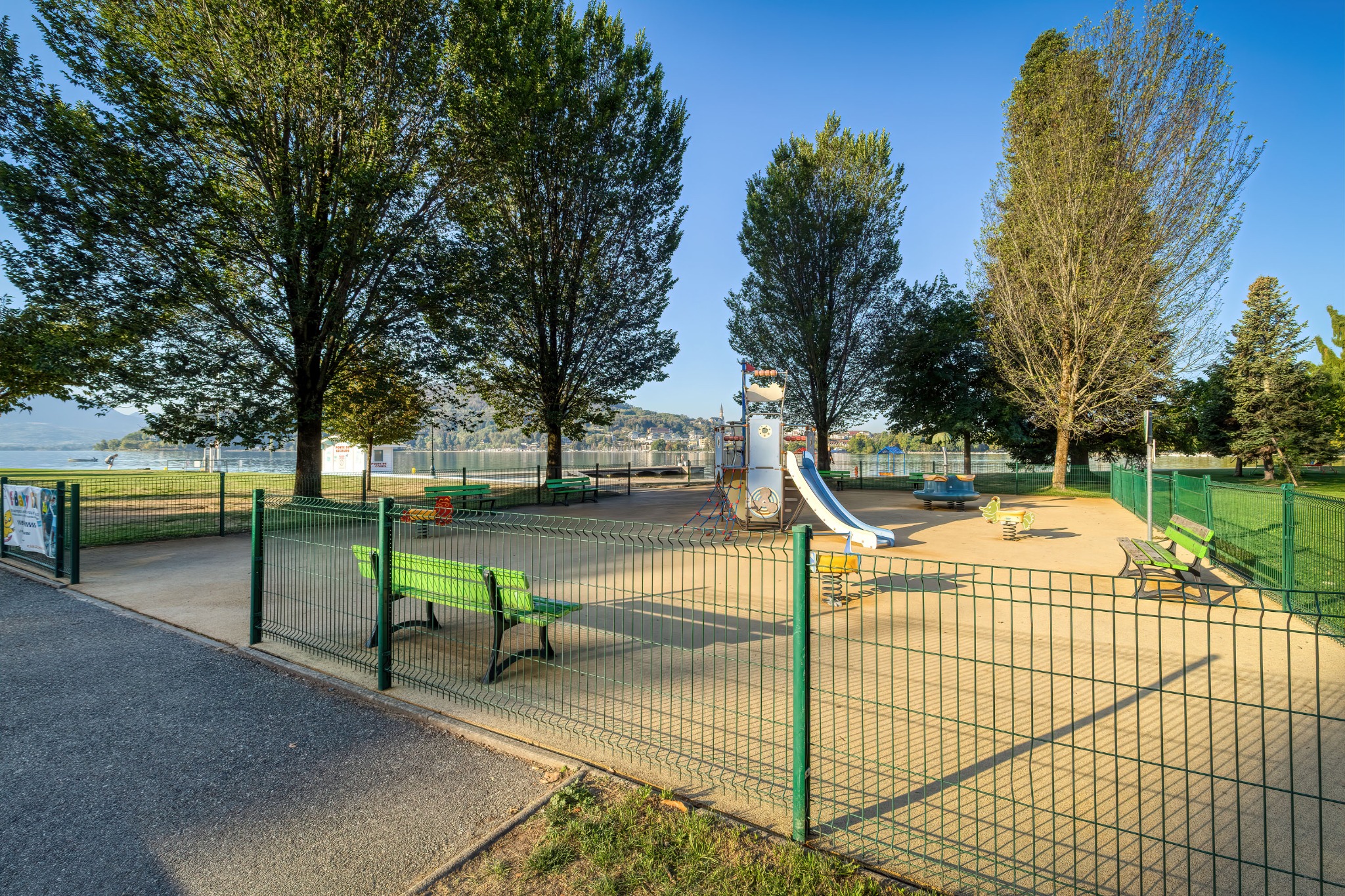 Guide famille : que faire avec des enfants à Annecy et autour du lac ?
